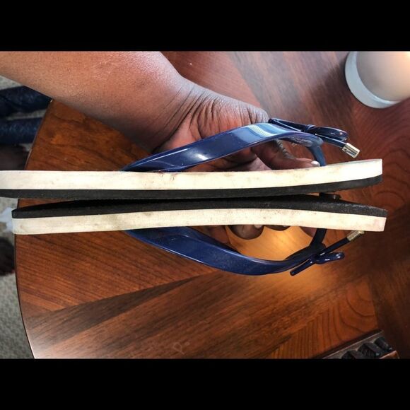 Kate Spade navy blue flip flops size 7/8 - Picture 6 of 9